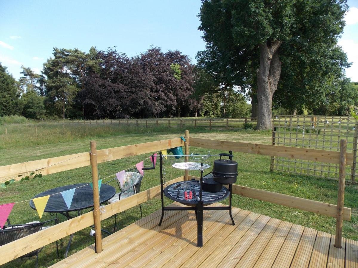 Hope Cottage Bell Tent Retreat Ashbourne  Bagian luar foto