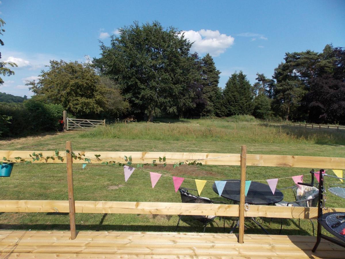 Hope Cottage Bell Tent Retreat Ashbourne  Bagian luar foto