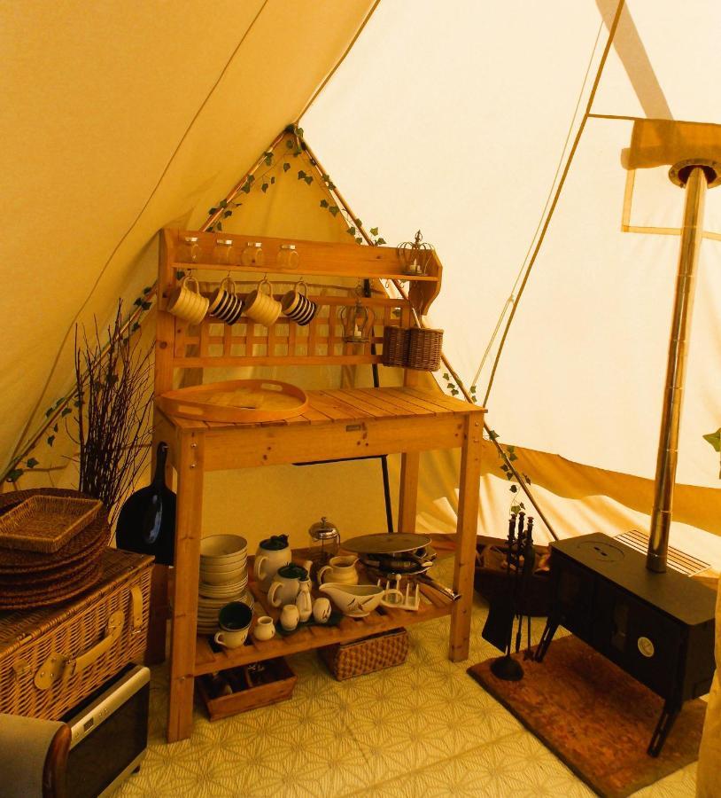 Hope Cottage Bell Tent Retreat Ashbourne  Bagian luar foto