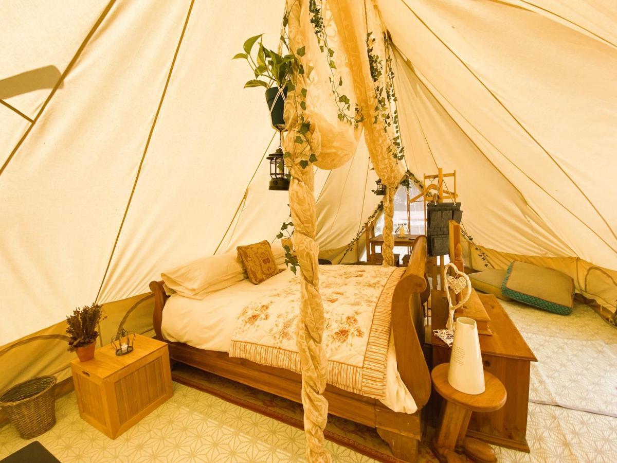 Hope Cottage Bell Tent Retreat Ashbourne  Bagian luar foto