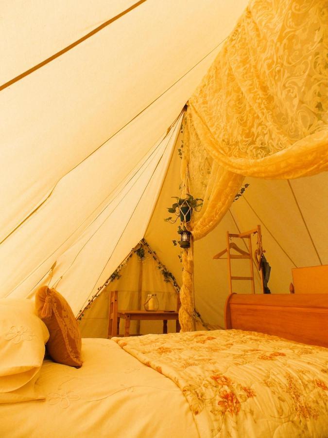 Hope Cottage Bell Tent Retreat Ashbourne  Bagian luar foto