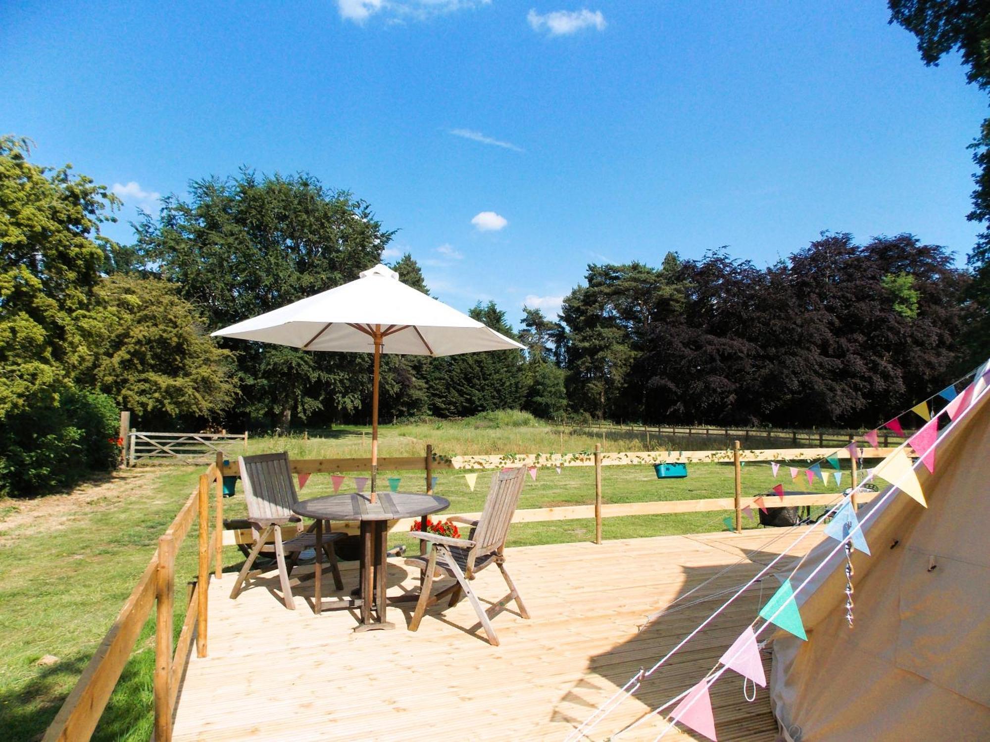 Hope Cottage Bell Tent Retreat Ashbourne  Bagian luar foto